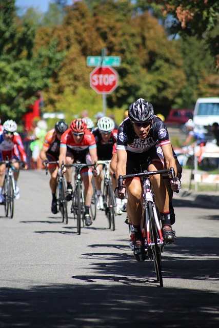 根據數據顯 根據數據顯